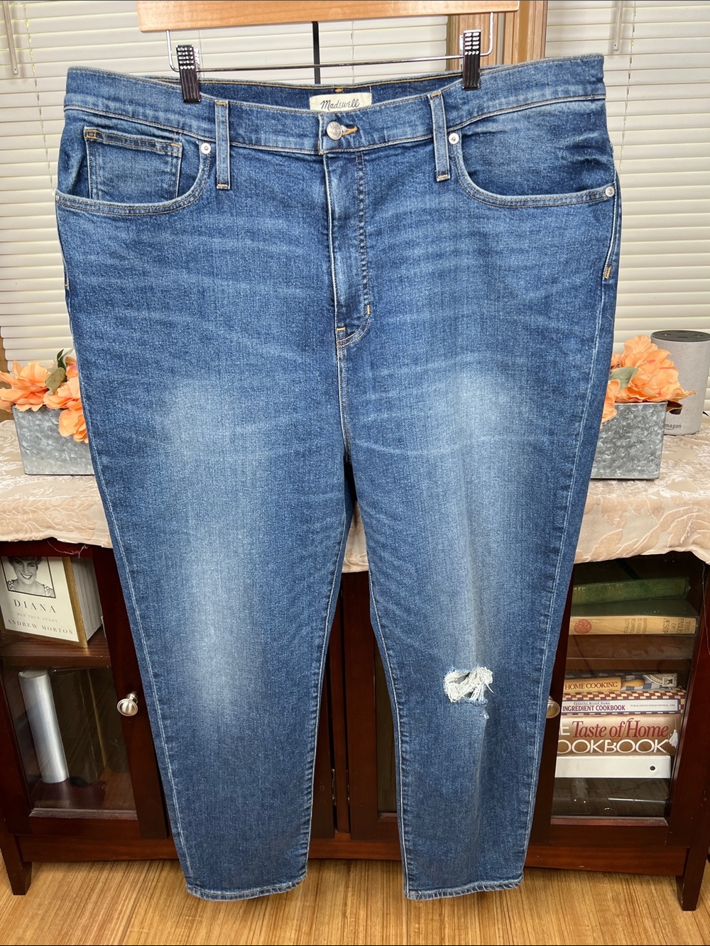 Madewell The Mom Jean NWT Size 35